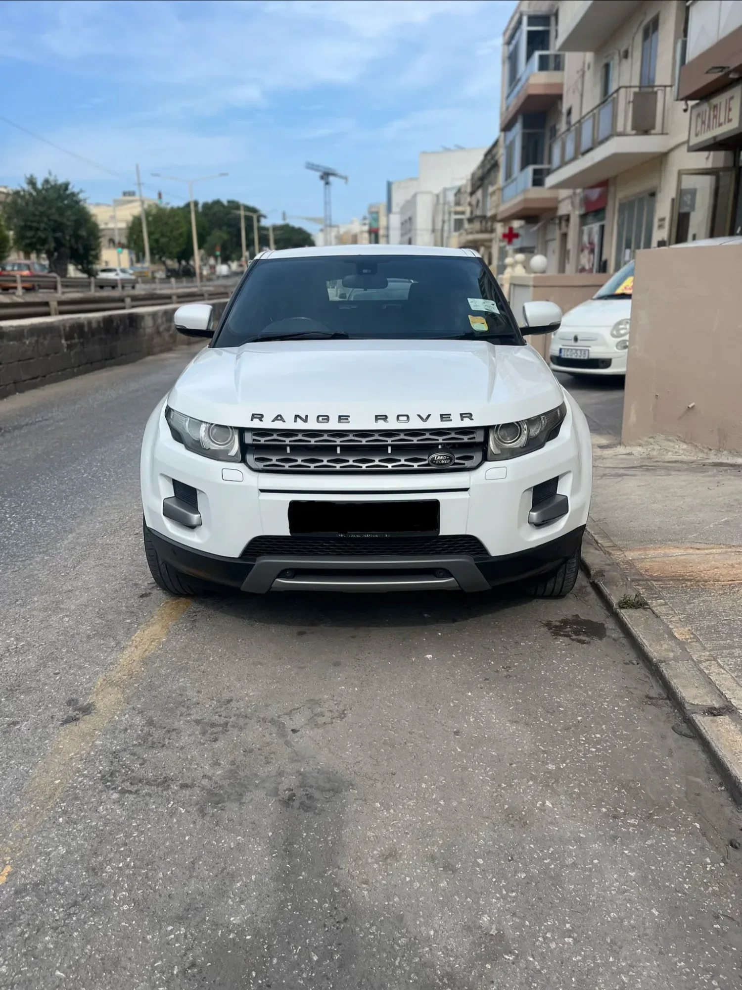 2013 Range Rover Evouqe Pure - image 1