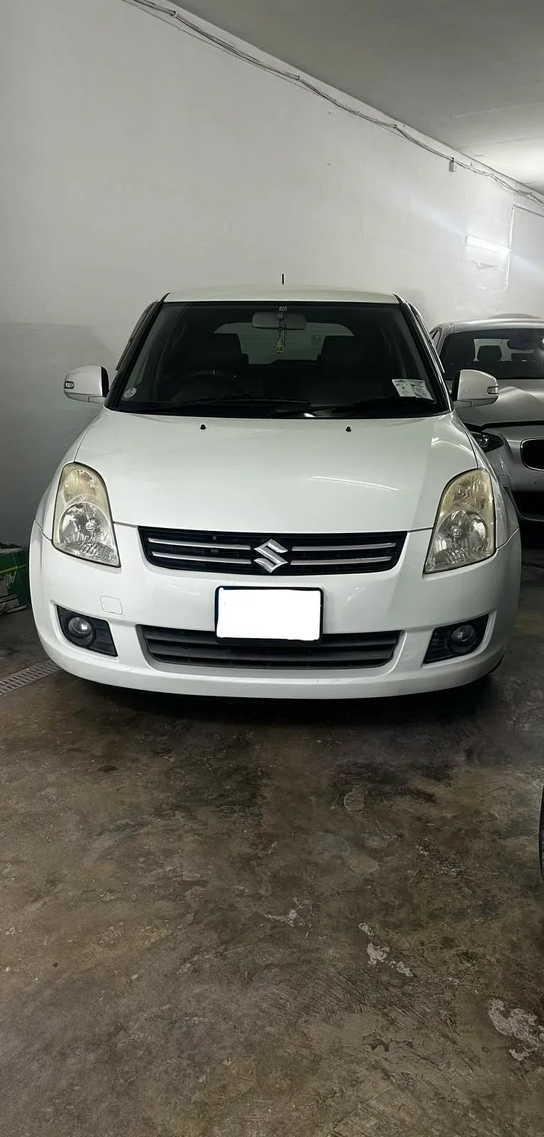 2009 Suzuki Swift Style - image 1